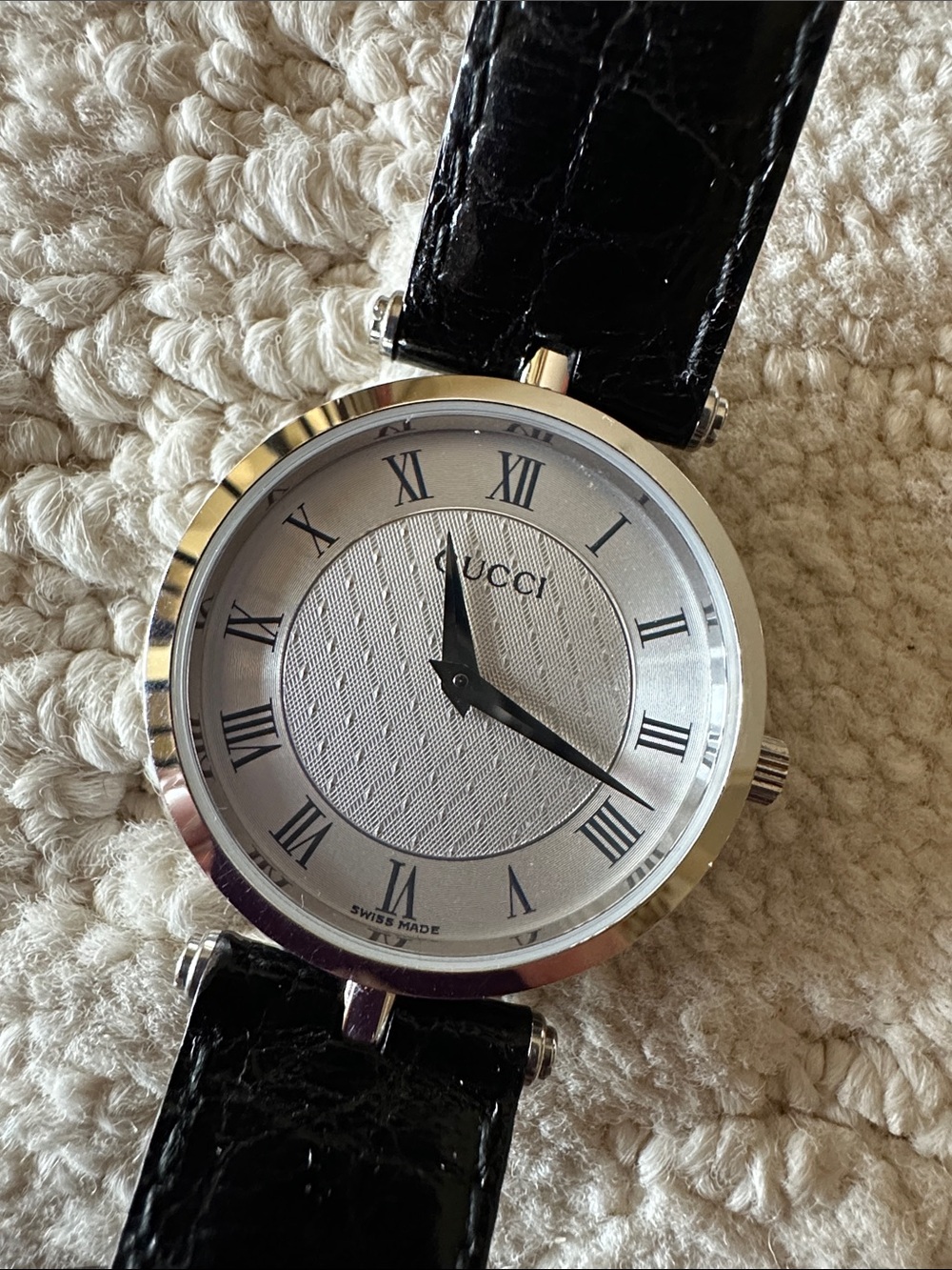 Vintage Gucci Silver Dial Black Leather Men's Dress Watch